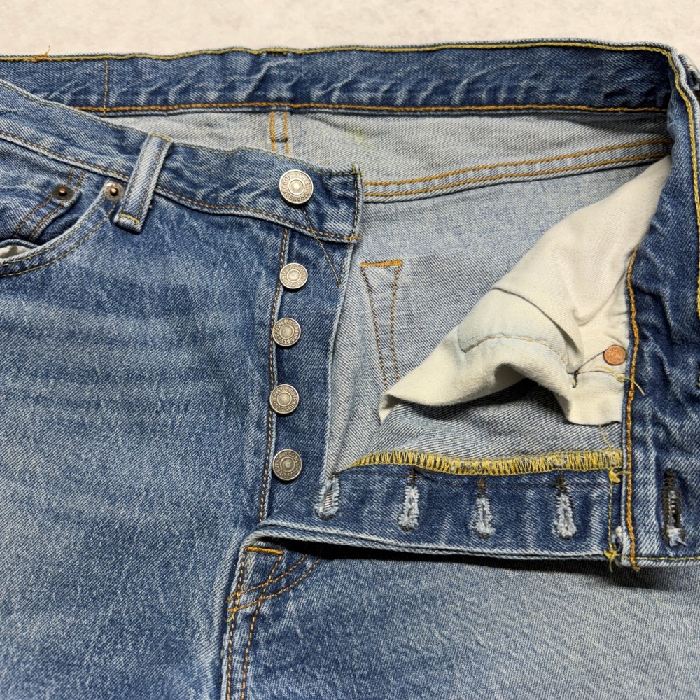 Levis 501xx Original Fit Button Fly Jeans Mens 33x32 Medium Blue Straight Leg - Picture 3 of 11